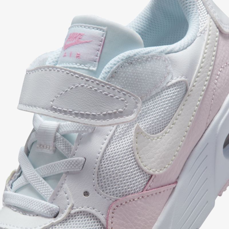 Kombination aus modernem Design und hohem Tragekomfort, aus robustem Material für den täglichen Nutzen.