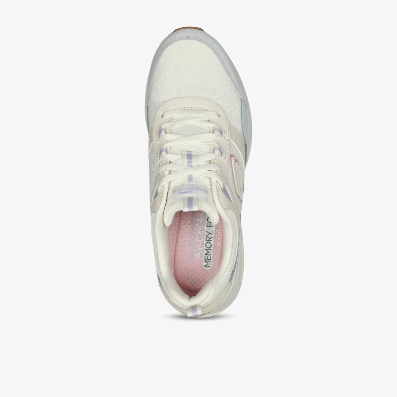Eleganter Sneaker mit modernem Design, atmungsaktives Material und bequeme Passform für den ganztägigen Komfort.