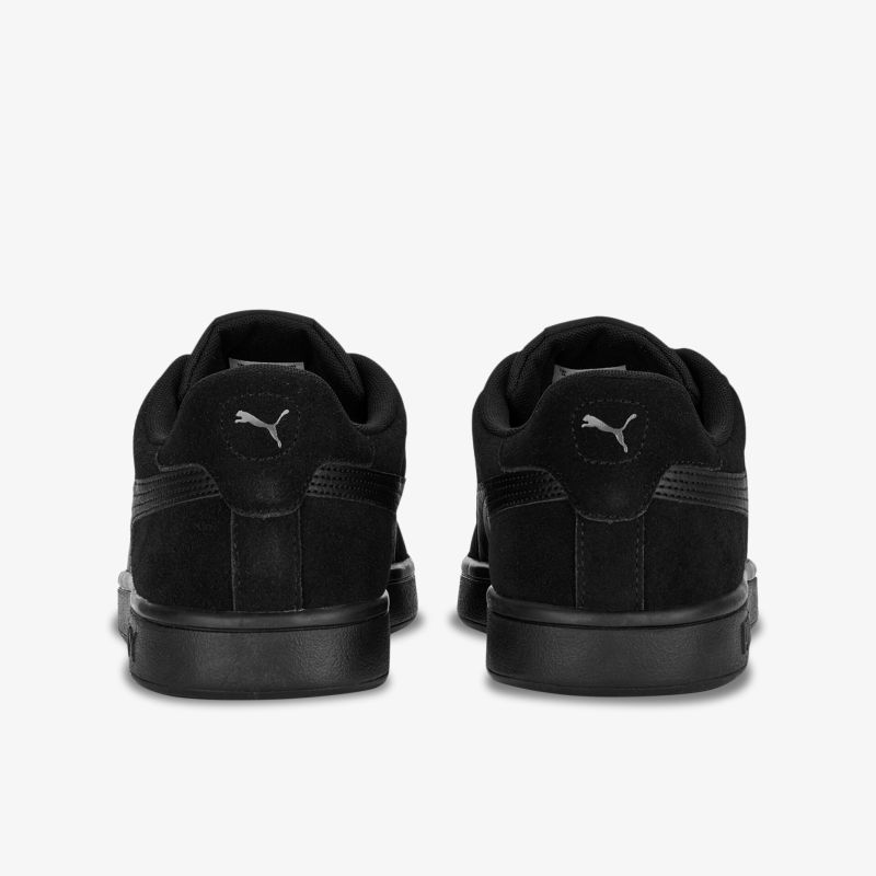 Klassische schwarze Sneakers mit stilvollem Design und hoher Bequemlichkeit, ideal für den Alltag.