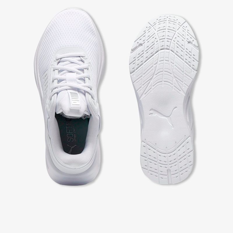 Leichter weißer Sneaker mit atmungsaktivem Material und flexibler profilierten Sohle für optimalen Tragekomfort