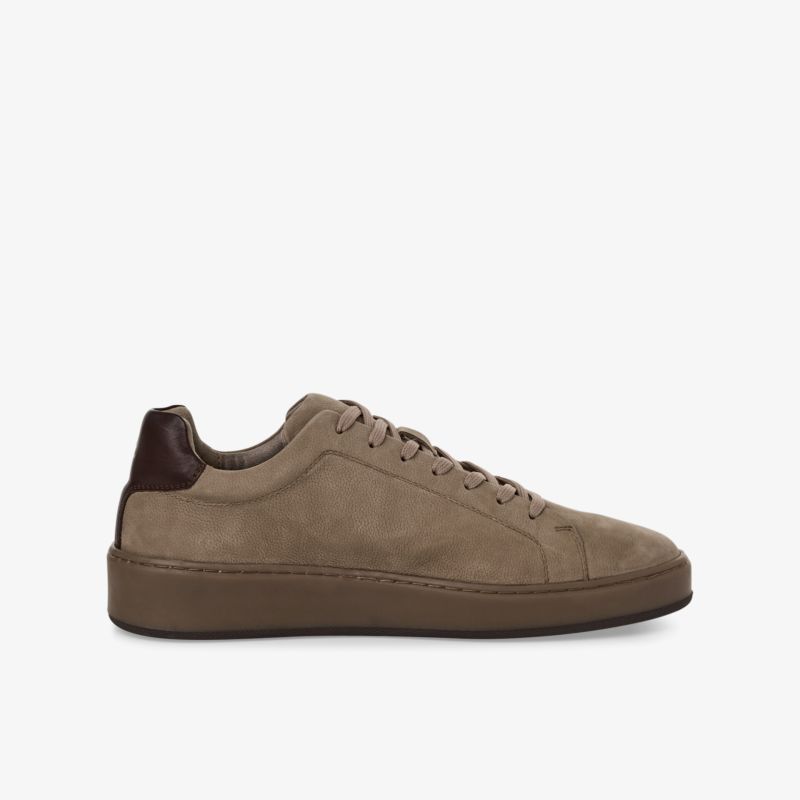 Beiger Sneaker mit schlichter, sportlicher Form und bequemer Passform in hochwertiger Verarbeitung