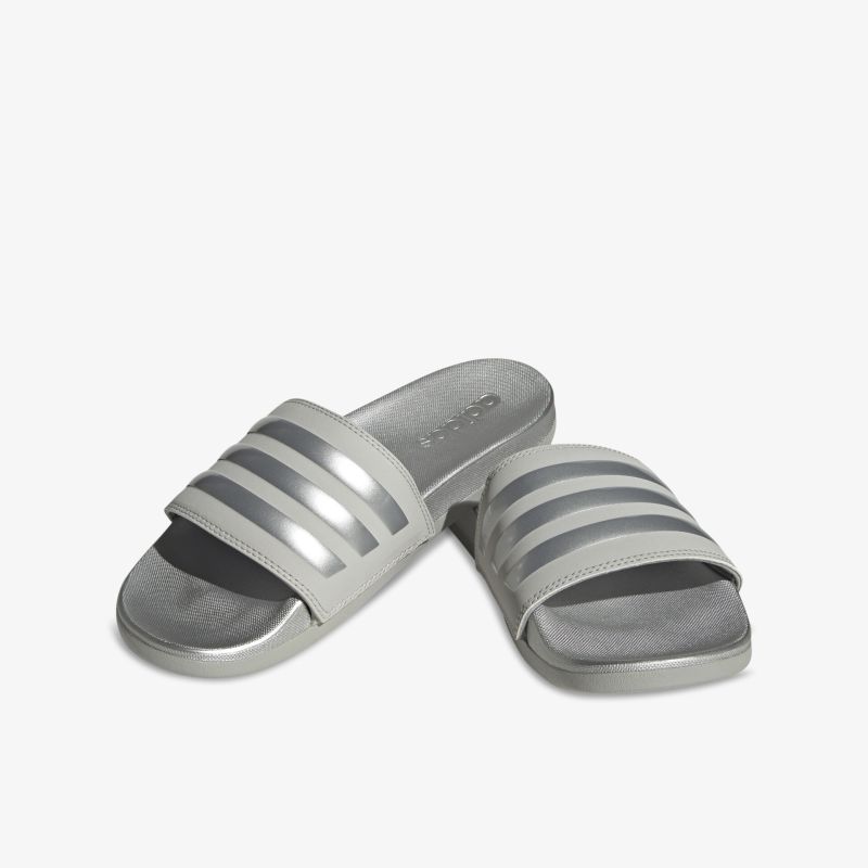 Stilvolle graue Badesandalen mit bequemen Riemen für optimalen Tragekomfort und vielseitige Freizeit-Looks.