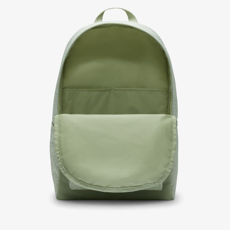 Moderner olivgrüner Rucksack mit geräumigem Hauptfach und schlichtem Design ideal für den Alltag.