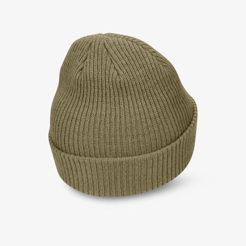 Stylische olivgrüne Strickmütze, ideal für kalte Tage, bietet Komfort und Wärme mit modischem Design.