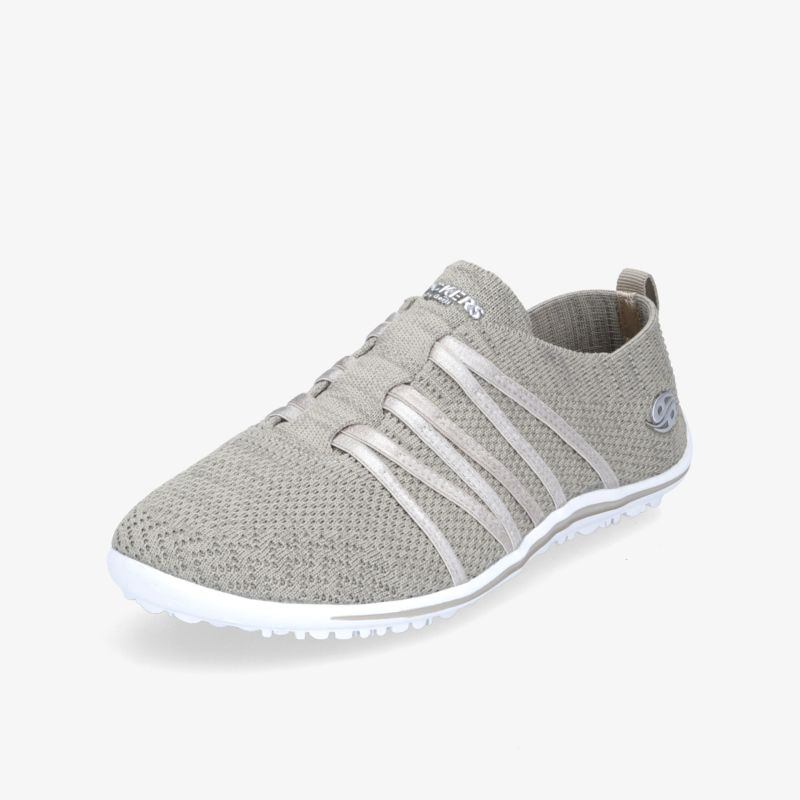 Leichter und stilvoller Freizeitschuh mit atmungsaktivem Material und elastischem Design für optimalen Tragekomfort.