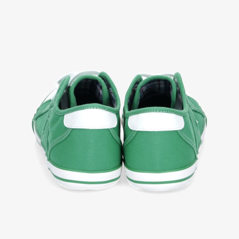 Grüne Sportschuhe Rückansicht mit bequemer Polsterung und strapazierfähiger Sohle für Alltag und Freizeit