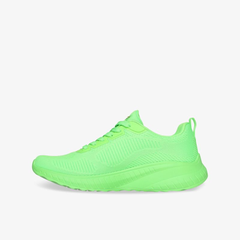 Leichter grüner Sportschuh mit atmungsaktivem Material und gedämpfter Sohle für hohen Tragekomfort