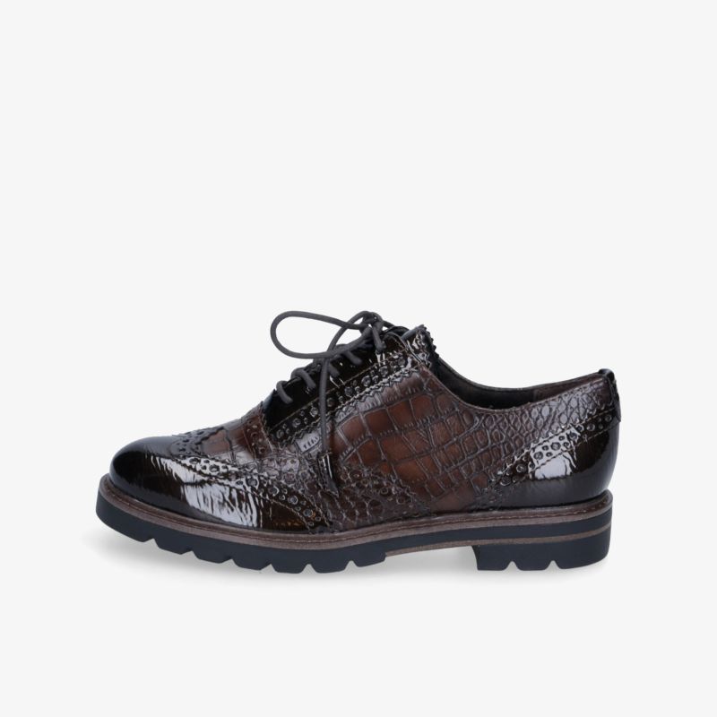 Schwarzer eleganter Schnürschuh aus glänzendem Glattleder mit robuster Profilsohle und bequemer Passform seitlich