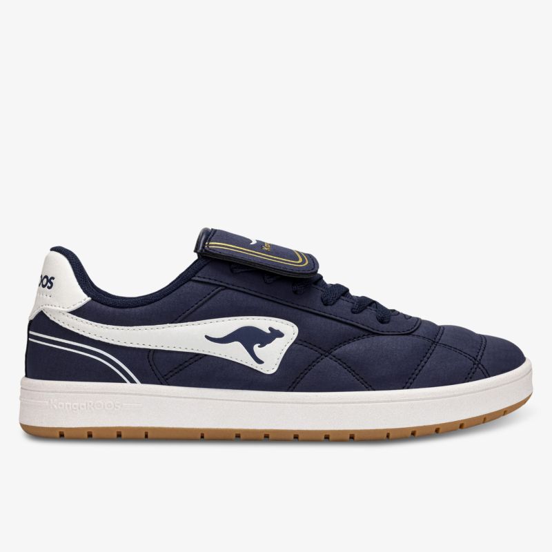 Robuster und sportlicher Schuh mit Klettverschluss, seitliche Ansicht, leicht und komfortabel gestaltet