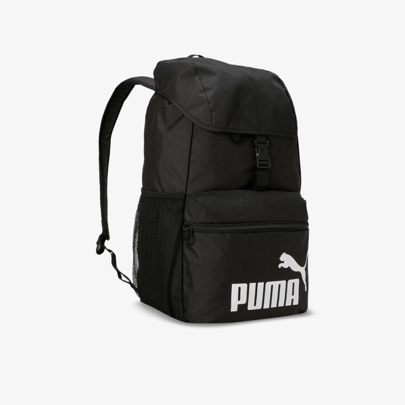 Schwarzer Puma Rucksack mit geräumigem Hauptfach und praktischem Frontfach, komfortabel und modern gestaltet
