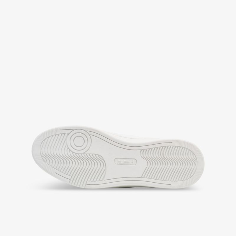 Weiße Sportschuh-Sohle mit rutschfestem Profil und langlebiger, flexibler Konstruktion für sicheren Halt