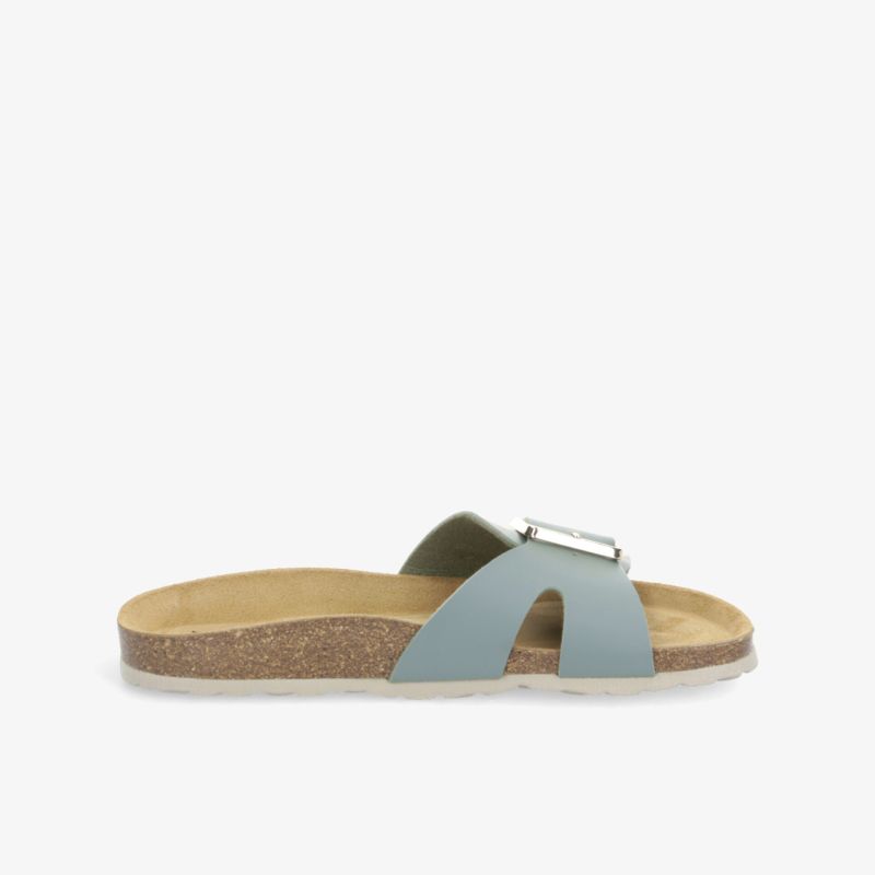 Bequeme Sandale mit verstellbarem Riemen und ergonomischem Fußbett in hellblauer Farbe, ideal für Alltag