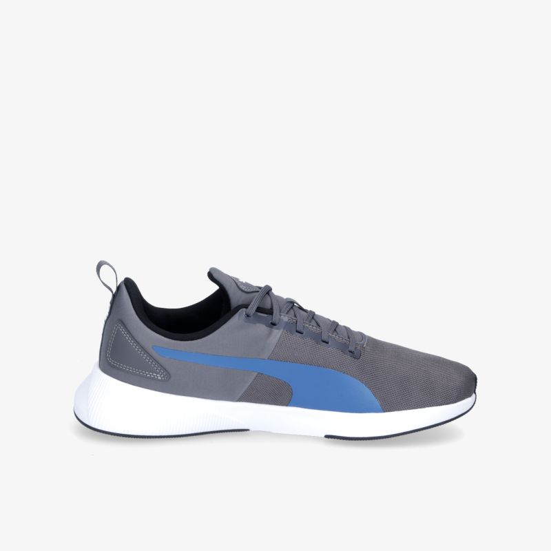 Grauer Sneaker mit blauer Verzierung und weißer Sohle, ideal für Freizeit und Training.