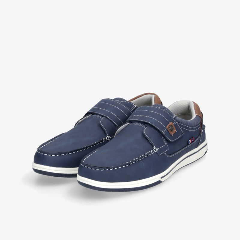 Marineblaue Bootsschuhe als Paar mit weichem Material und robuster Sohle, komfortabel und stilvoll