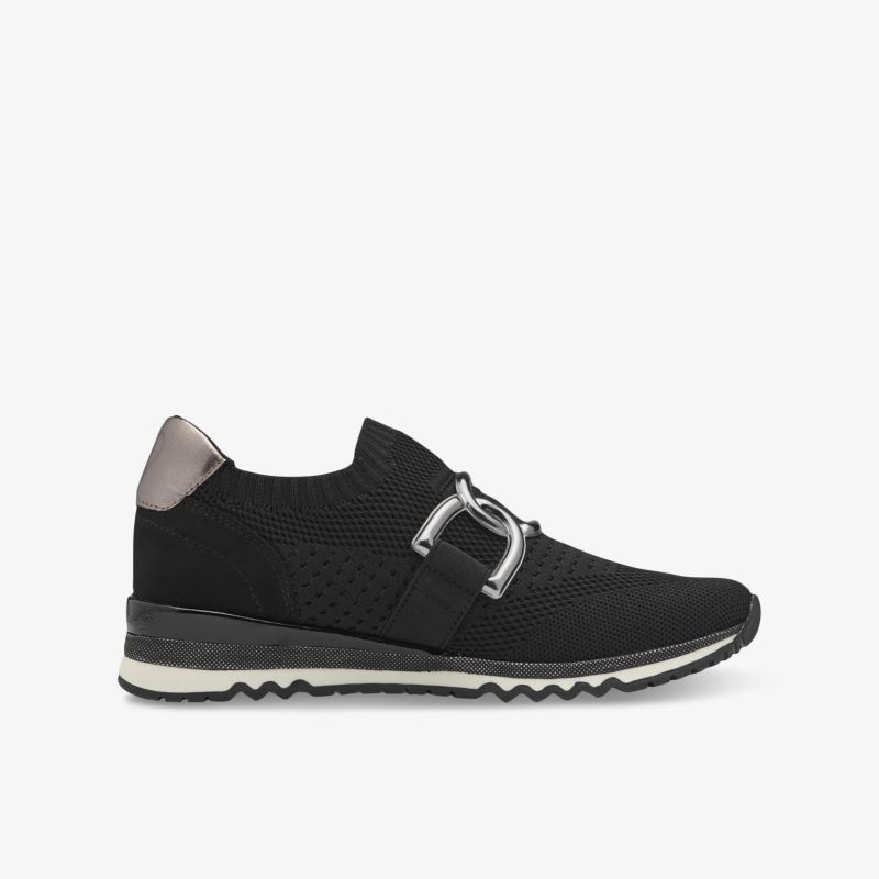 schwarzer sportlicher Schuh mit rutschfester Sohle und flexiblem Material, seitliche Ansicht