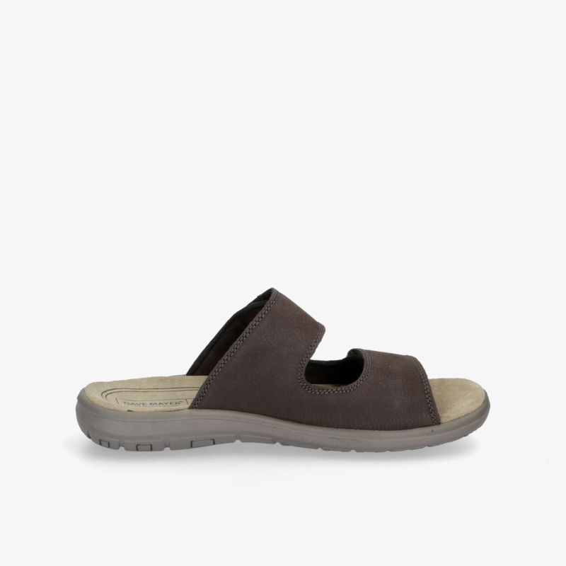 Bequeme braune Sandale mit ergonomischer Sohle und doppeltem Riemen für optimalen Halt und Komfort.