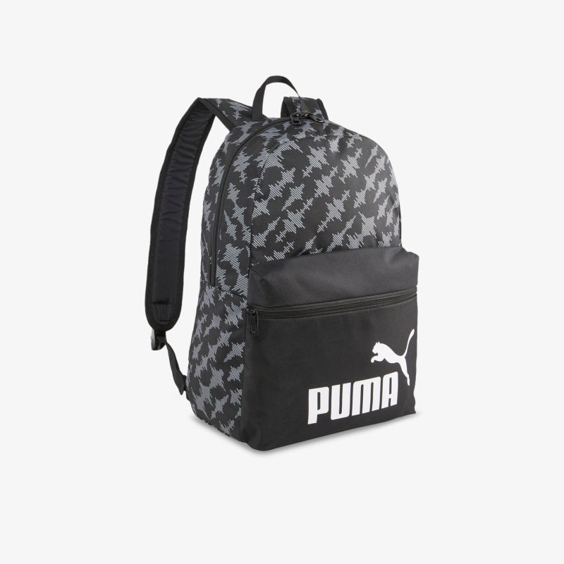 Rucksack mit modernem Muster und großem Puma-Logo, ideal für Alltag und Freizeit, geräumig und strapazierfähig.