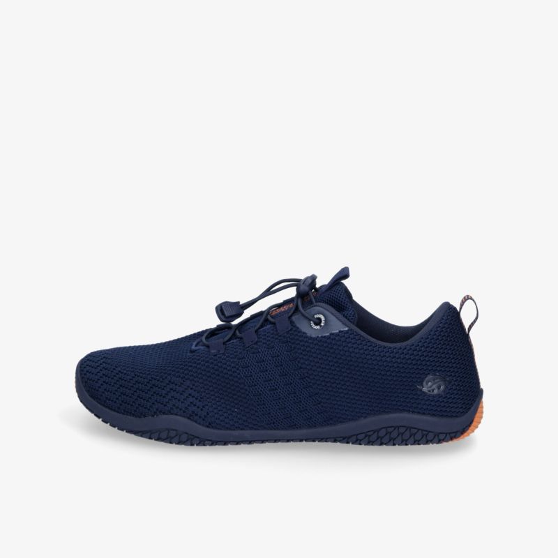 Leichter dunkelblauer Sportschuh mit flexibler Schnürung, rutschfester Sohle und atmungsaktivem Material