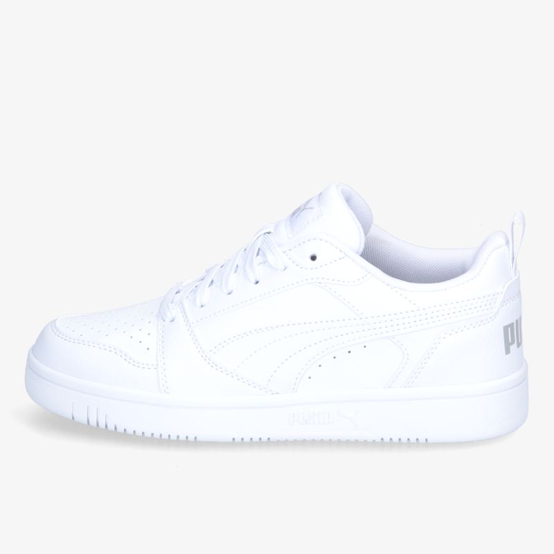 Eleganter weißer Sneaker mit rutschfester Sohle und stilvollem Design für optimalen Komfort im Alltag.
