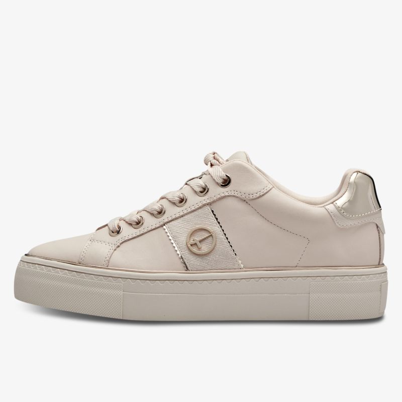Seitenansicht eines bequemen, leichten Sneakers mit weichem Obermaterial und sportiver, robuster Sohle