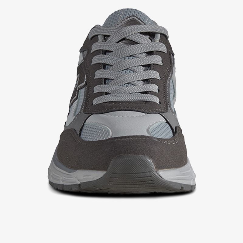 Sportlicher Schuh mit robuster Sohle und angenehmer Passform für optimalen Komfort und Stabilität