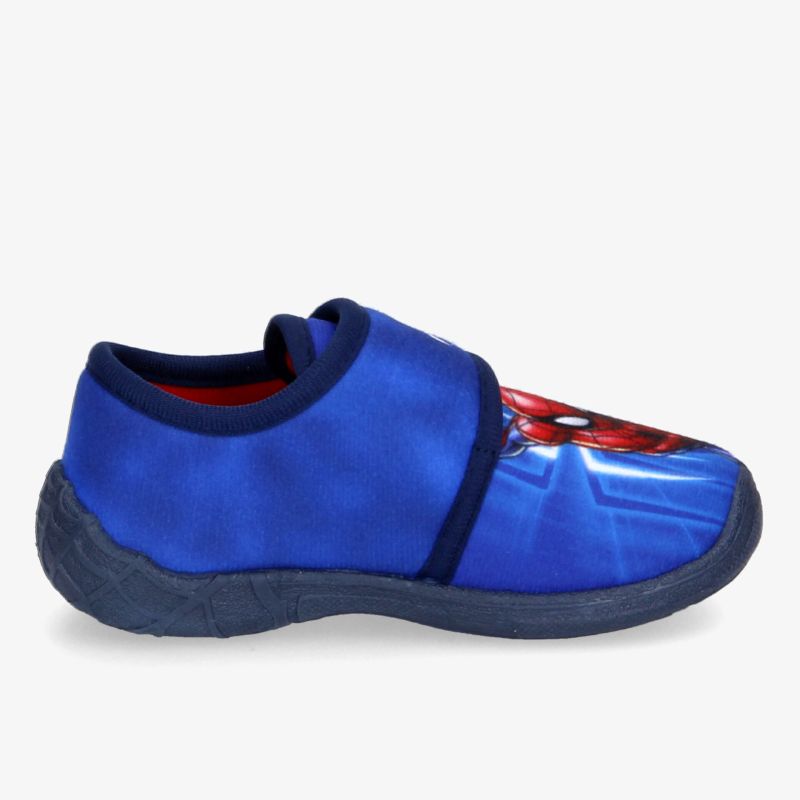 Bequemer blauer Schuh mit Kinderheld Motiv und rutschfester Sohle, perfekt für den Alltag.