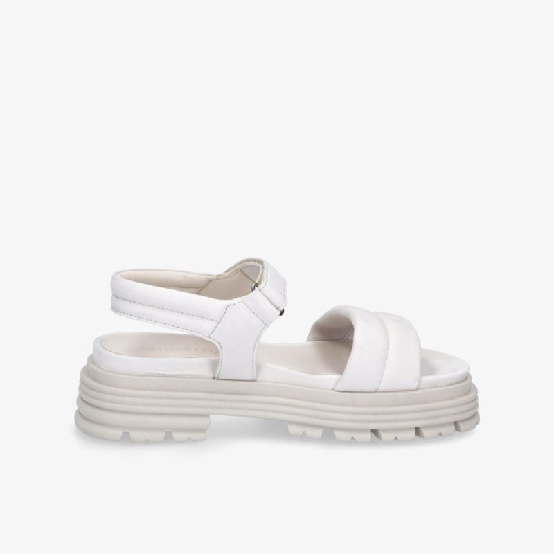 Modische weiße Sandalen mit robuster Plattformsohle und verstellbarem Riemen für optimalen Komfort.