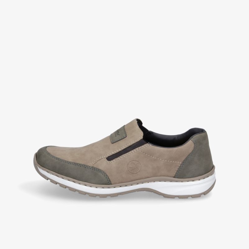 Bequemer Schuh mit rutschfester Sohle und modernem Design für vielseitige Anlässe.