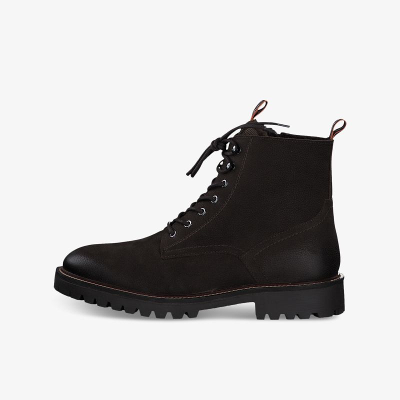 Eleganter schwarzer Schnürstiefel aus Leder mit robuster Profilsohle, perfekt für stilvolle Auftritte.