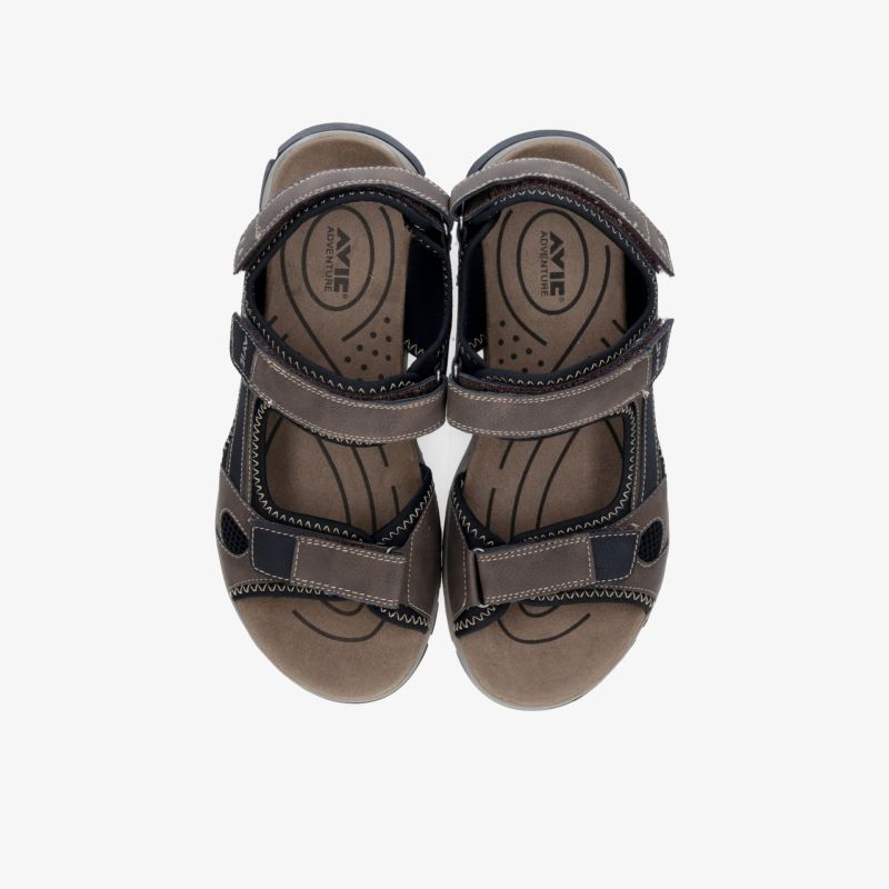 Bequeme Outdoor-Sandalen mit verstellbaren Klettverschlüssen und robusten, rutschfesten Sohlen für optimalen Halt