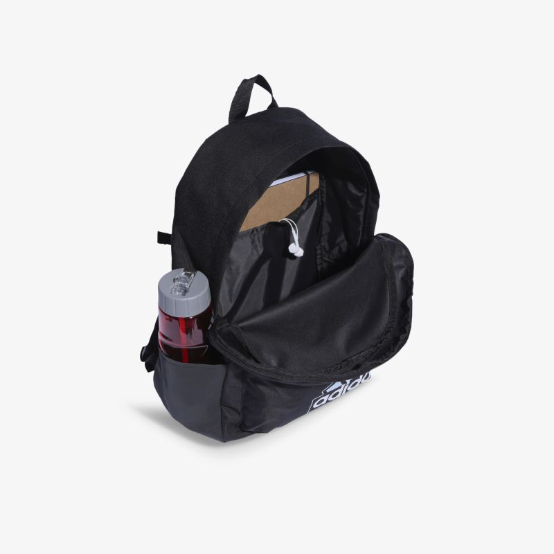 Schwarzer Rucksack mit geräumigem Innenfach, komfortablem Flaschenhalter und vielseitigem Einsatz im Alltag