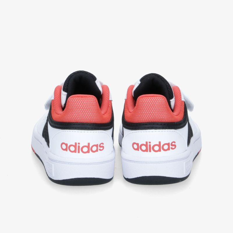 Rückansicht der bequemen Adidas Sneaker in Rot und Weiß, sportliches Design mit markantem Logo