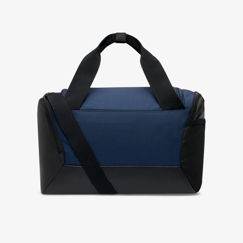 Praktische Sporttasche in Blau mit robusten Griffen und viel Stauraum für alltägliche oder sportliche Aktivitäten.