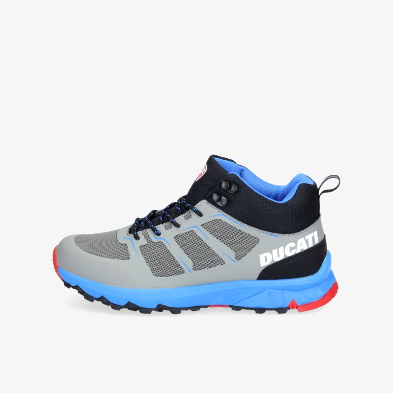 Moderner Outdoor Schuh in Grau-Blau mit rutschfester Sohle und dynamischem Design