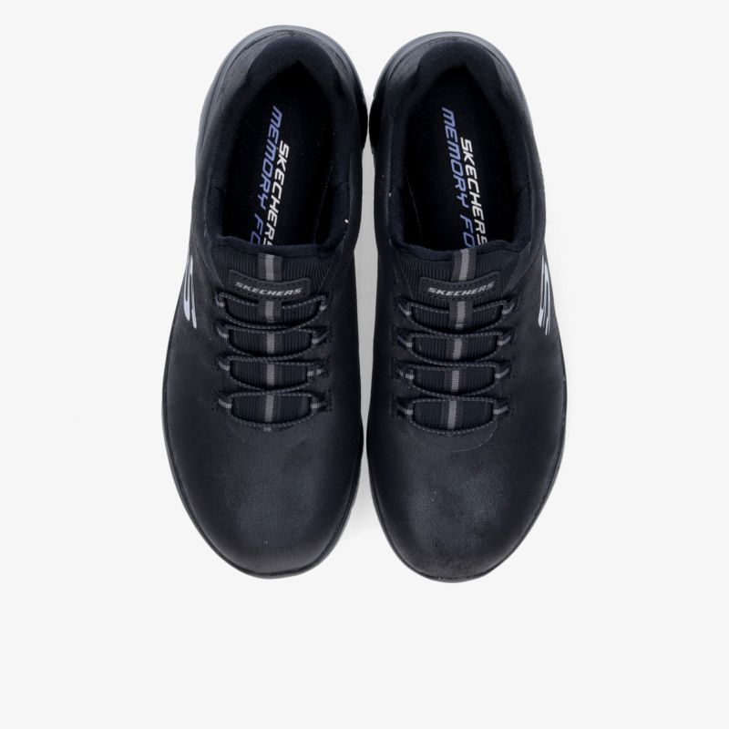 Schwarzes Sneaker-Paar mit komfortabler Polsterung und schnürbarer Oberseite, ideal für sportlichen Alltag