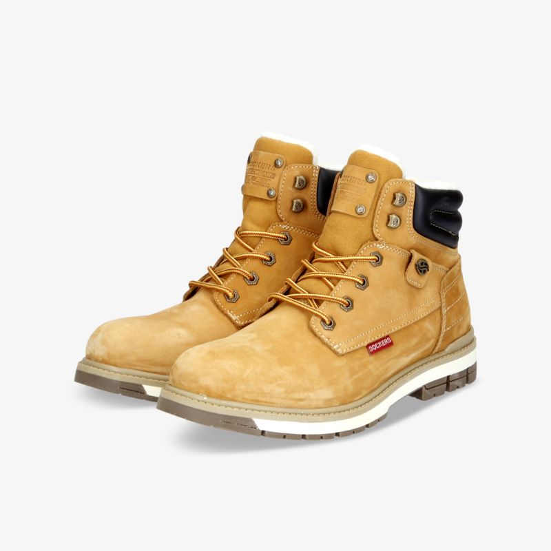 Stabiler Stiefel mit klassischer Schnürung und robuster Sohle für vielseitige Einsatzmöglichkeiten.