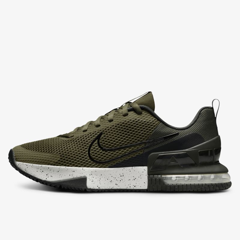 Moderner Sneaker mit robustem Material und stylischem Design, ideal für jede Gelegenheit.