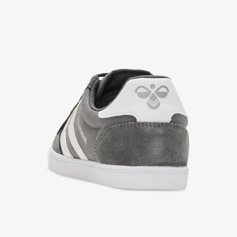 Moderner Sneaker in Grau-Weiß mit stilvollem Streifendesign und komfortabler Passform für jeden Tag.