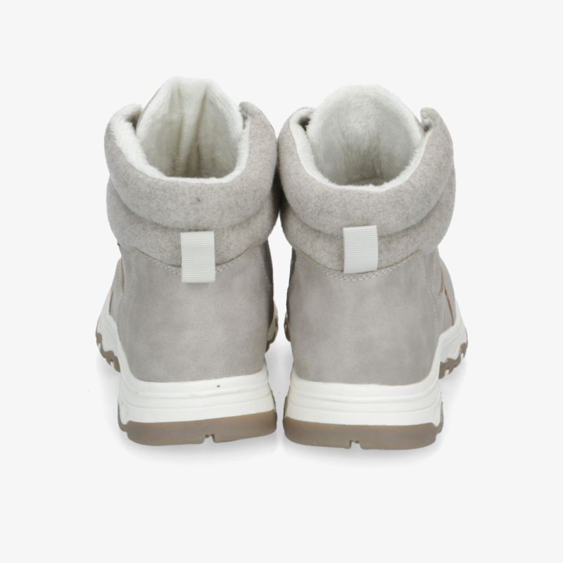 Warme, gefütterte Stiefel in elegantem Grau für optimalen Tragekomfort und Rutschfestigkeit.