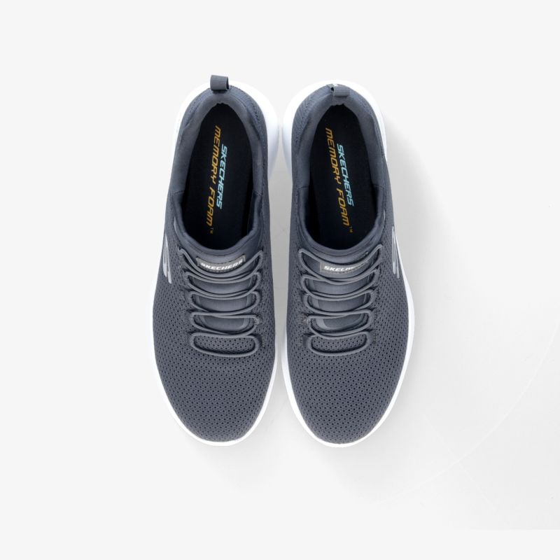 Bequeme, flexible und leichte Sneakers in modernem Design mit atmungsaktivem Material und stoßdämpfender Sohle.