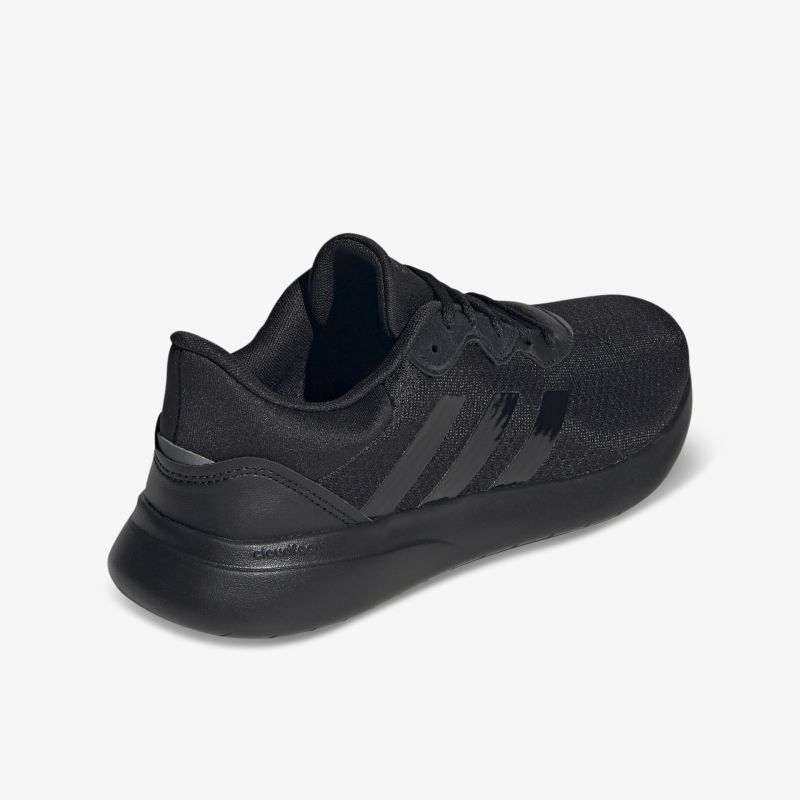 Moderner schwarzer Sneaker mit komfortabler Passform und stilvollem Design für vielseitigen Einsatz.