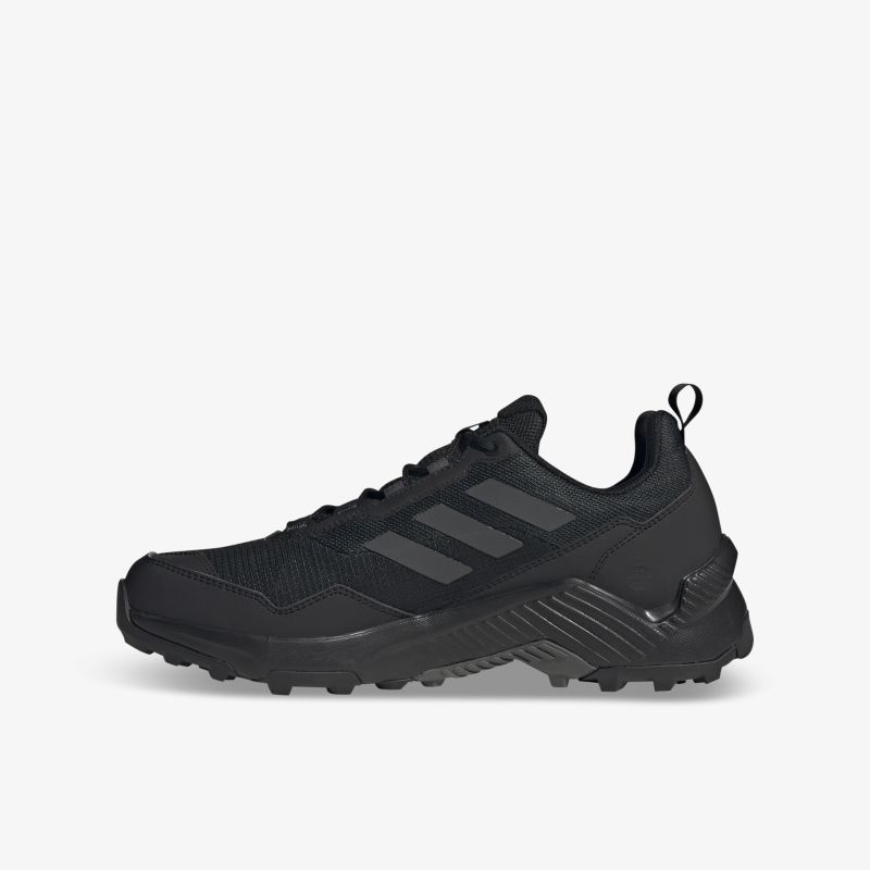 Bequemer und langlebiger Sneaker in Schwarz, ideal für sportliche Aktivitäten und den täglichen Gebrauch.
