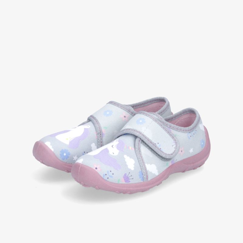 Bequeme und flexible Hausschuhe mit rutschfester Sohle und verstellbarem Klettverschluss in hellblau und pink