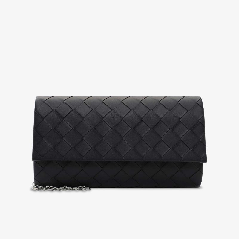 Schwarze Clutch mit elegantem, geflochtenem Muster und kompaktem Design. Perfekt für elegante Anlässe.