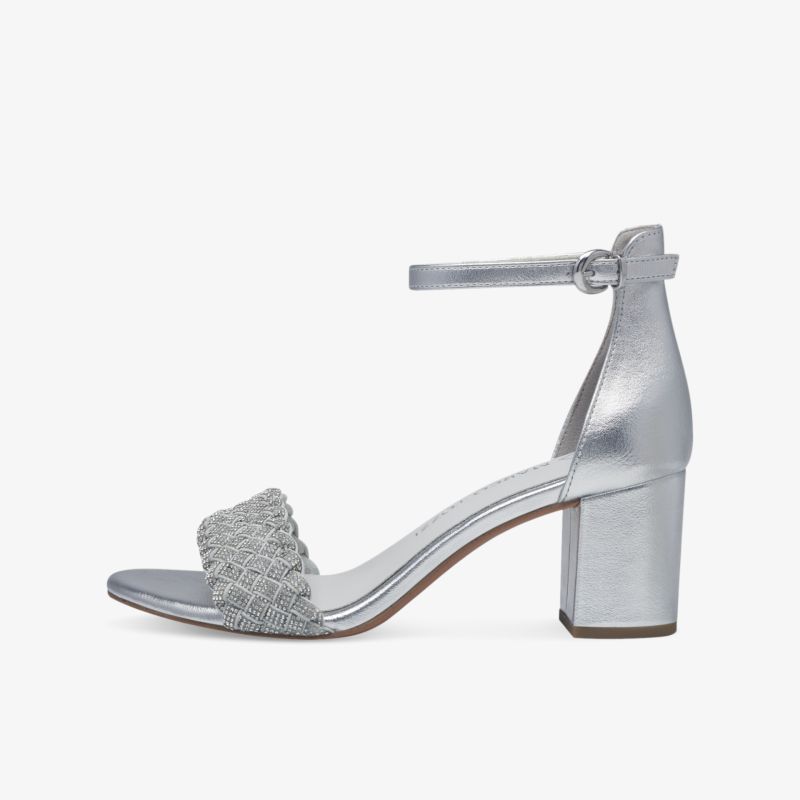 Eleganter silberner Riemchenschuh mit mittelhohem Blockabsatz und dekorativem Riemen für bequemen Halt