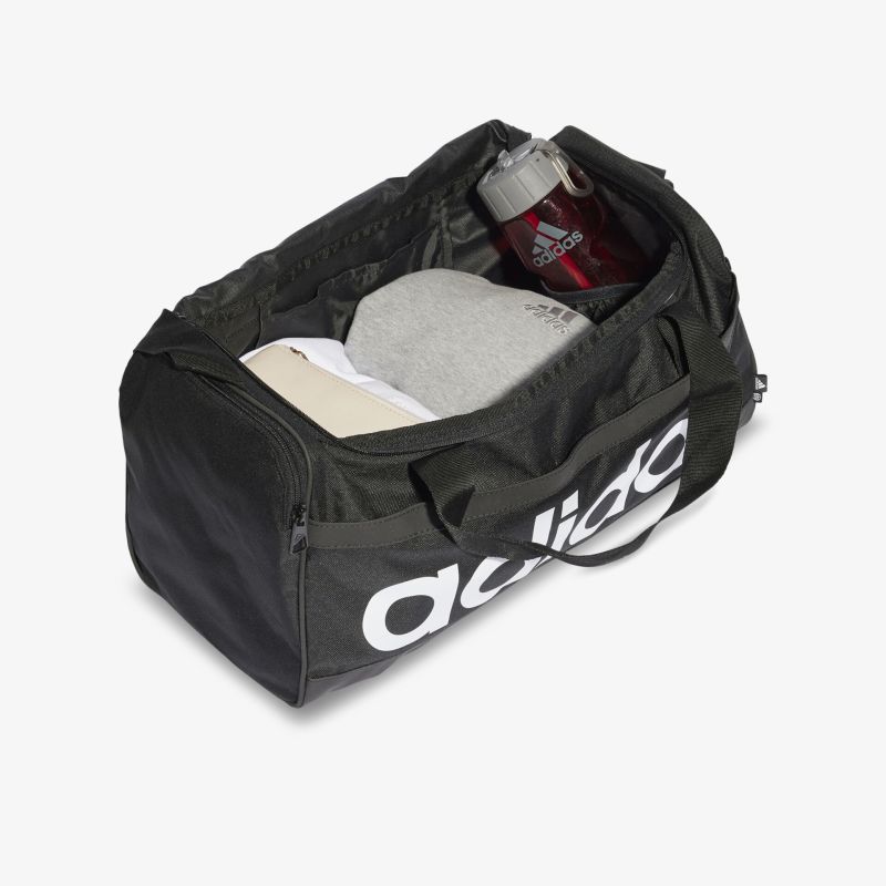 Geräumige und strapazierfähige adidas Sporttasche, ideal für Fitness und Training.