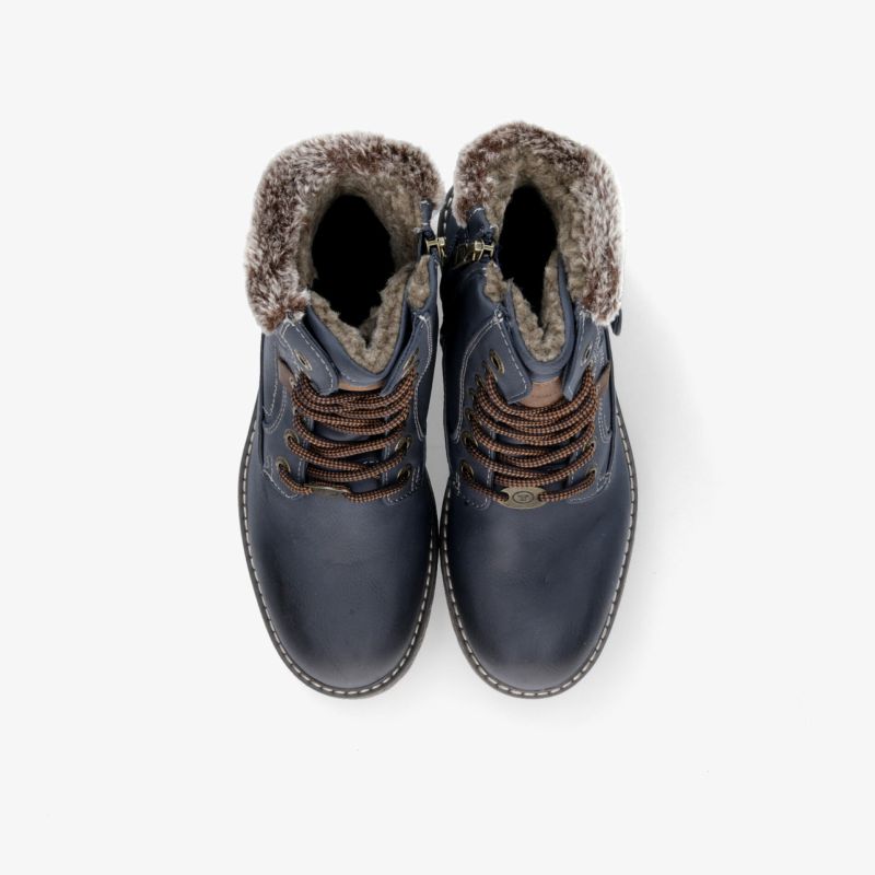 Warme Winterstiefel mit weichem Fellfutter und robuster Schnürung, rutschfeste Sohle für sicheren Halt