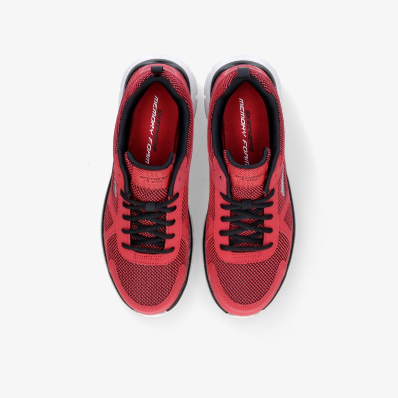 Rote Sportschuhe mit schwarzer Schnürung, ideal für intensives Training, bieten Komfort und Stil.