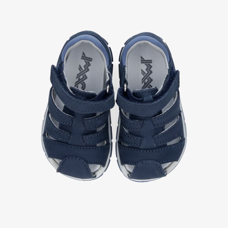 Bequeme navy Kinderschuhe mit Klettverschluss, geschlossener Zehenkappe und flexibler, rutschfester Sohle, Paar von oben zu sehen