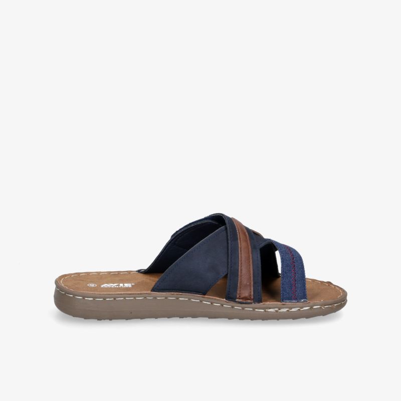 Komfortable Sandale mit rutschfestem Design, elegantem Leder und strapazierfähiger Sohle für Freizeitaktivitäten.